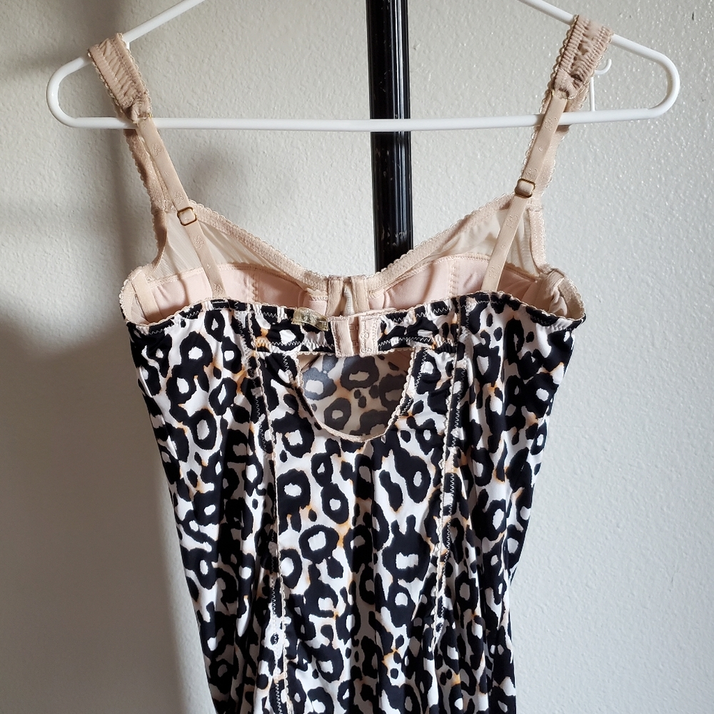 Jessica Simpson intimates - Picture 4 of 4